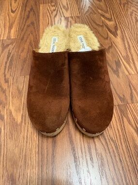 Steve Madden Brown Suede Fur-Lined Slip-On Clogs
